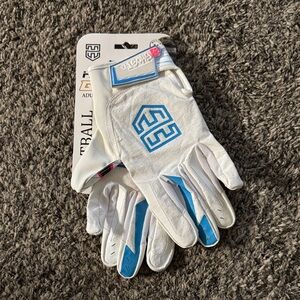 NEW NWT Hero Ghost 1.0 Football Receiver gloves elite palm grip white blue Med